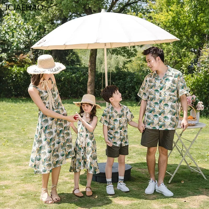 Summer Family Matching Outfit Father Son Beachwear Mom Daughter Floral Dress Girl Vacation Gown Seaside Holiday Kids Fashion Set