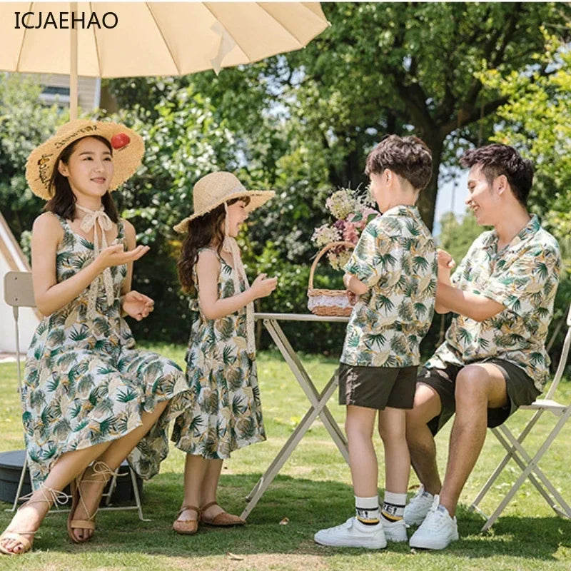 Summer Family Matching Outfit Father Son Beachwear Mom Daughter Floral Dress Girl Vacation Gown Seaside Holiday Kids Fashion Set