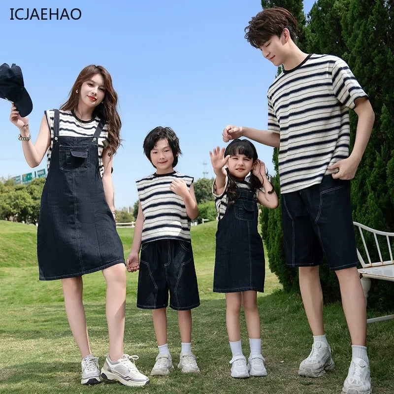 2025 Mother Father Daughter Son Matching Summer Cotton Striped Girl Dress Casual Seaside Holiday Tshirt Overalls Family Sets